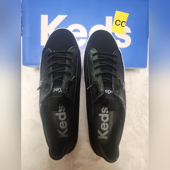 KedsBlack Lace-Up Kickback Sneakers